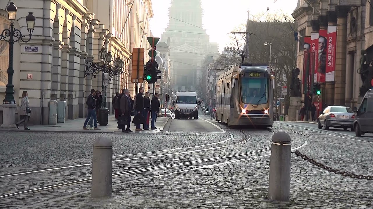 MIVB trams & bussen | Koningsplein te Brussel | 17 maart 2016
