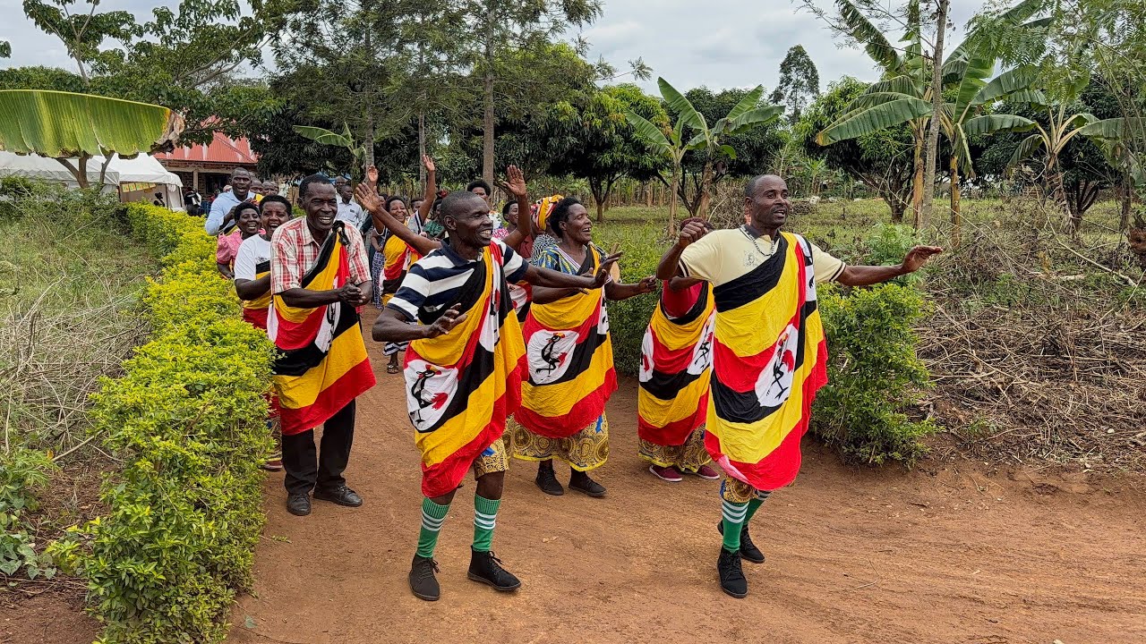 🇺🇬 Пастор Марк Мур покоряет Уганду!