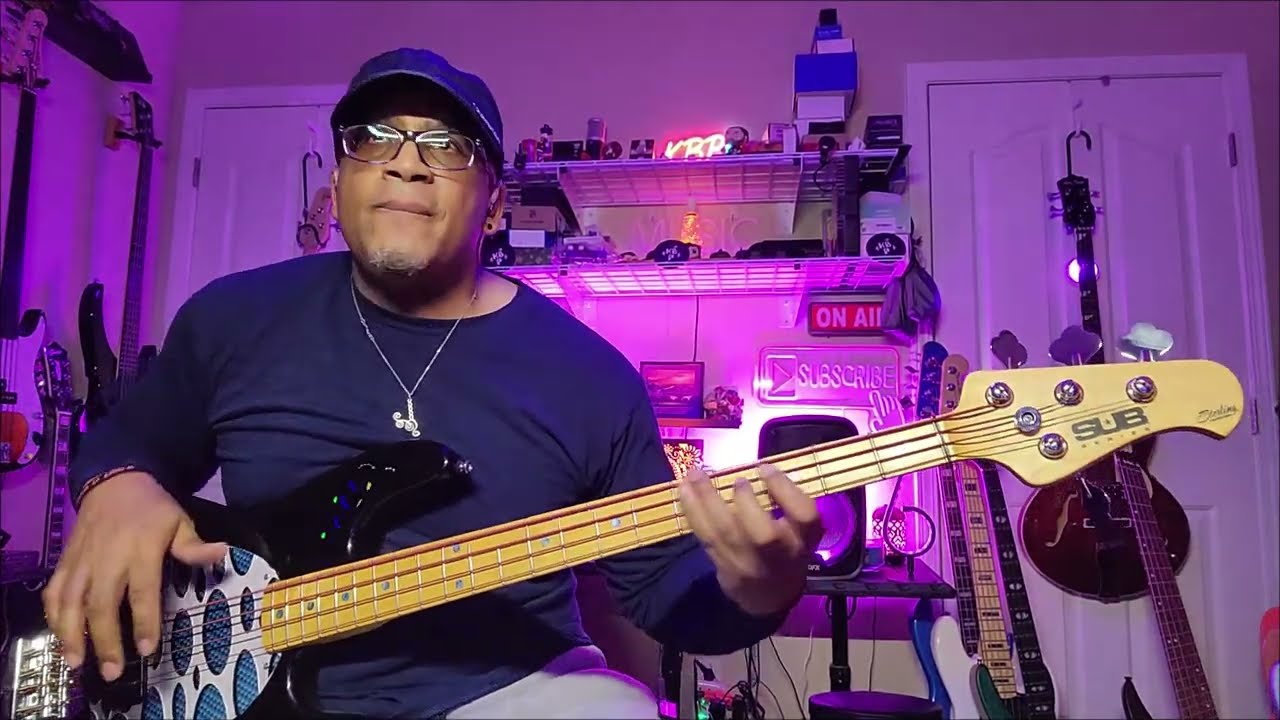 Give It Away - Red Hot Chili Peppers - Bass Cover
