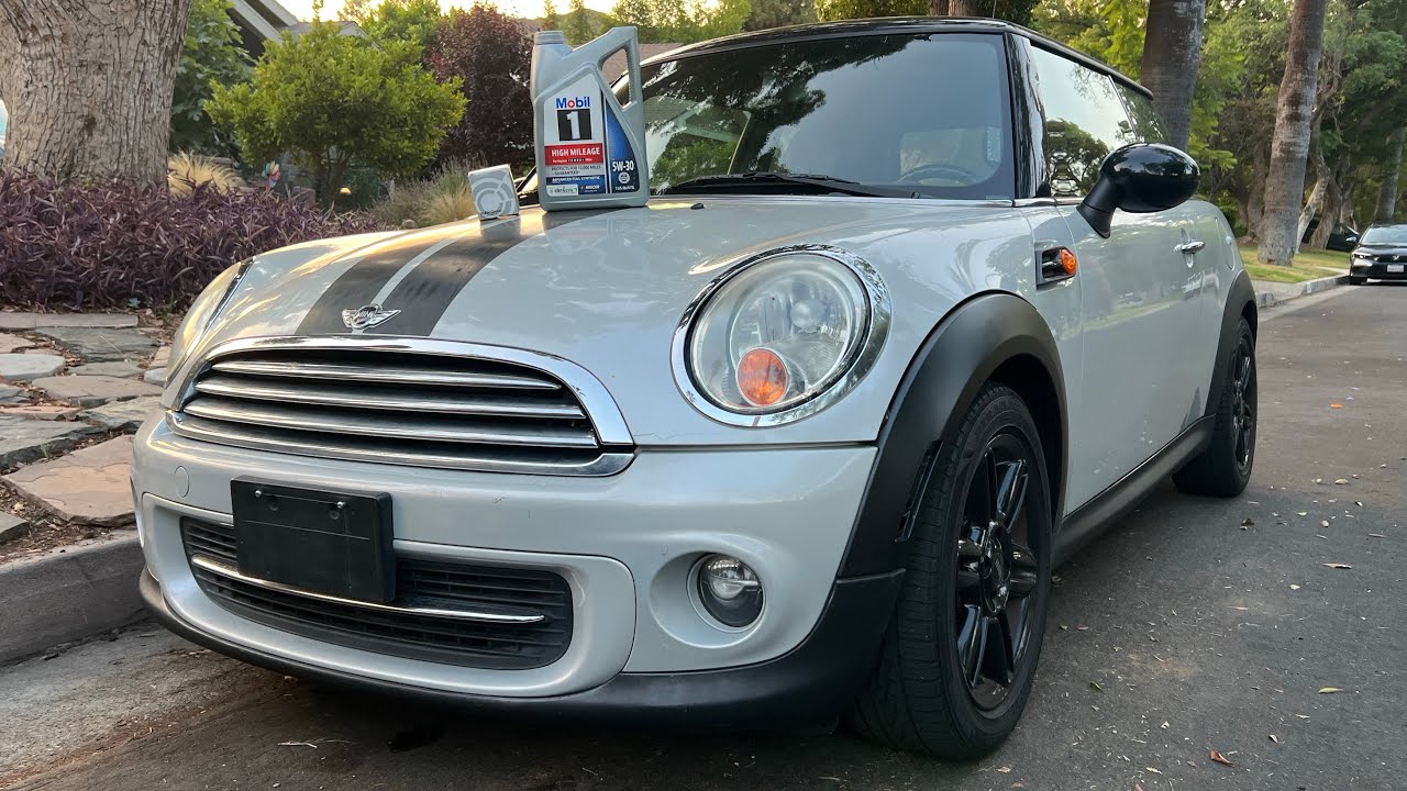 MINI Cooper N12 N16 Oil Change (2007-2013)
