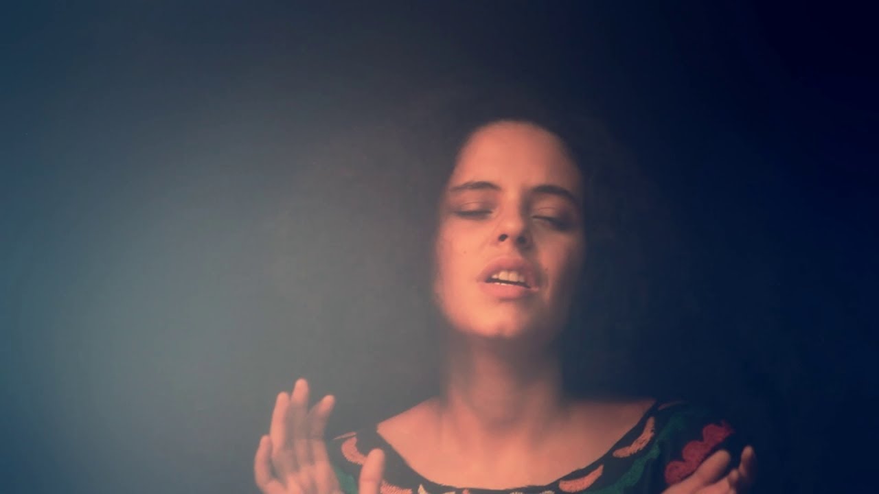 Yasemin Mori - Uçurumlar (Official Video)