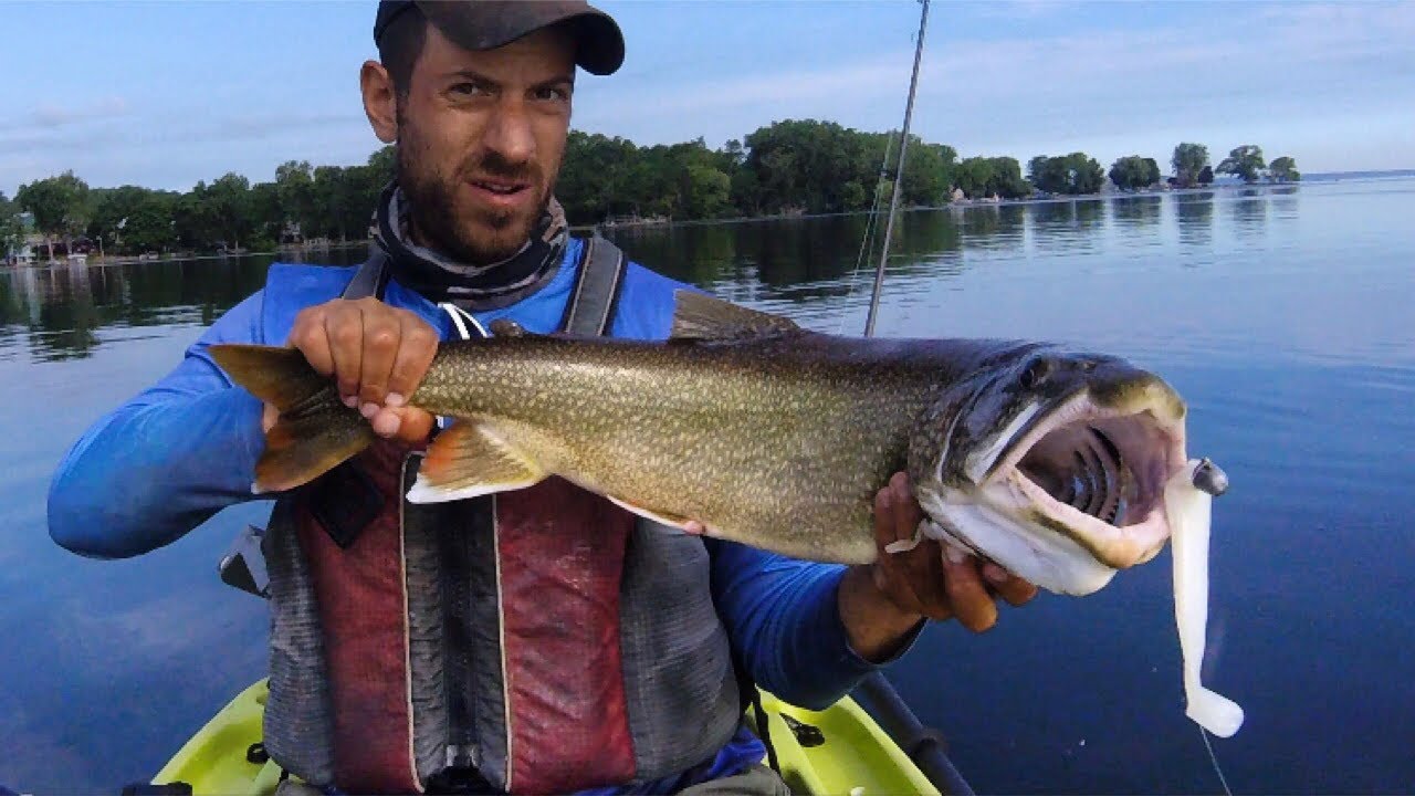 BIG Trout Pursuit - DEEP Water Jigging (PB Mackinaw)