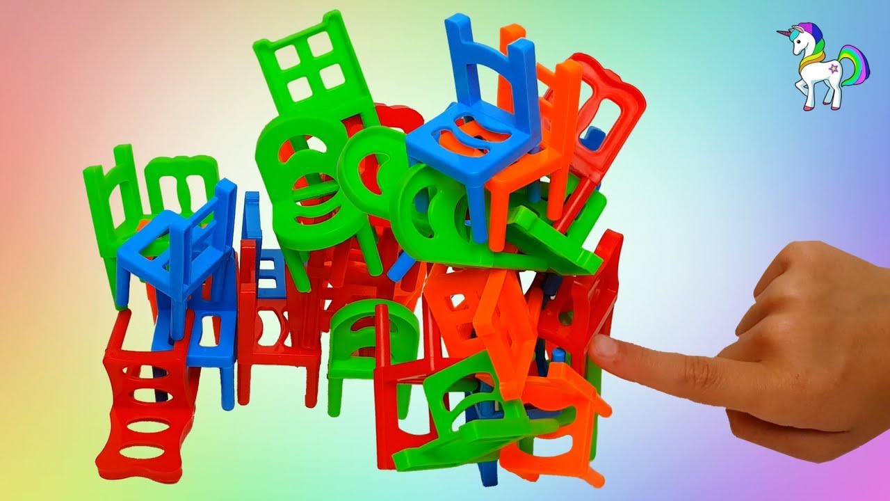 Hacemos una TORRE DE SILLAS | Juego de Mesa de Sillas