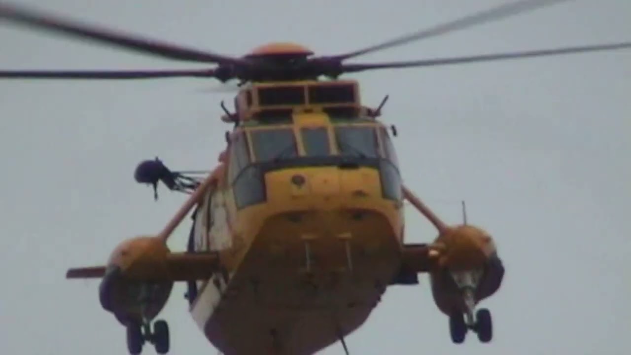 Southport Air Show 2025: Jet Provost and Historic Helicopters: Westland Sea King HAR3 XZ597