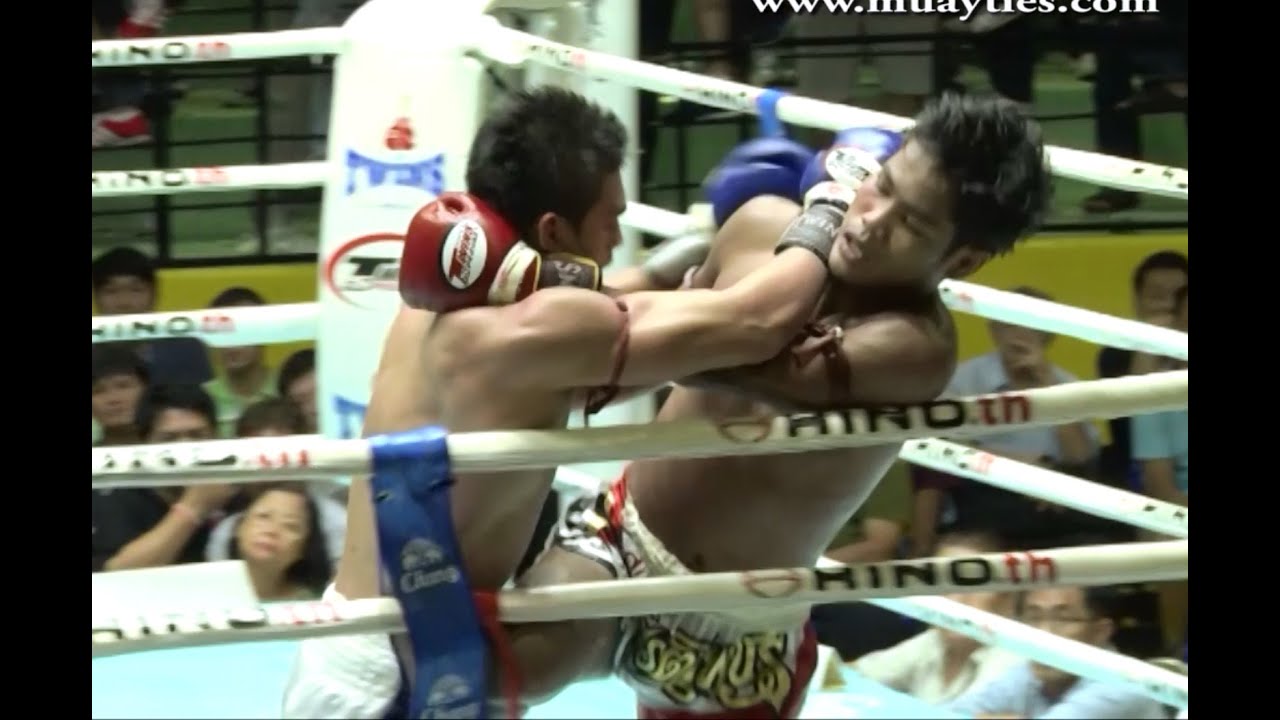 Muay Thai - Muangthai vs Yokvittaya- New Lumpini Stadium, 30th September 2014