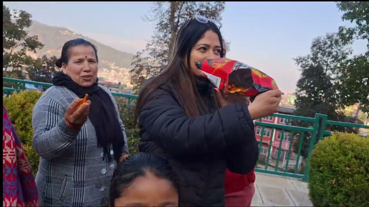 Hot and Spicy कुरमुरे सङै \\ गफगाफ  \\मातातिर्था Fun Park😘😘😘😘