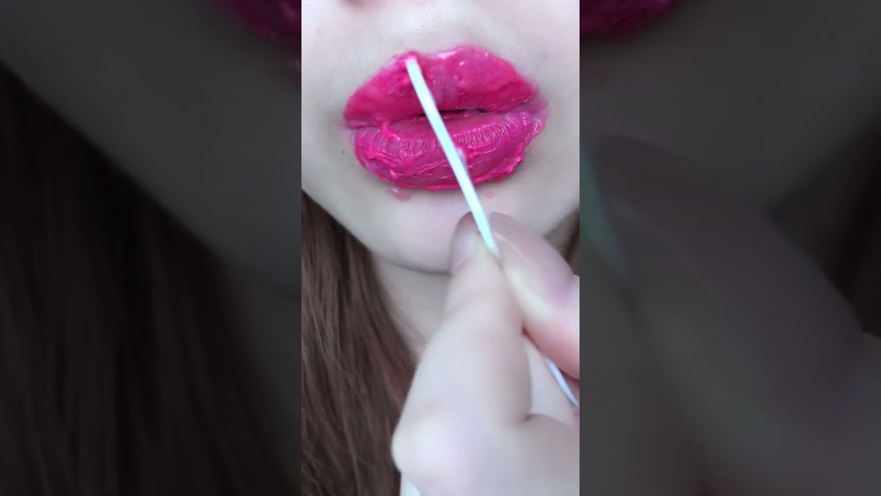 When exfoliating gives you the perfect lip look 😍ID:52859981