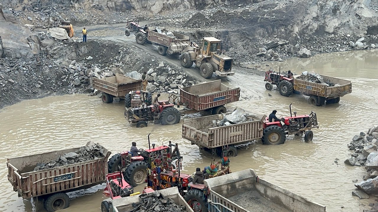 AMAZING Work Biggest Stone Load up: With bigger Caterpillar Loadar AAmazing working day