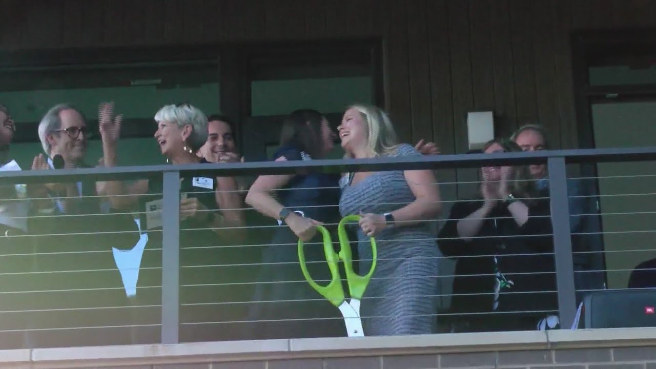 New Senior Living Facility cuts the ribbon for opening in Green Bay