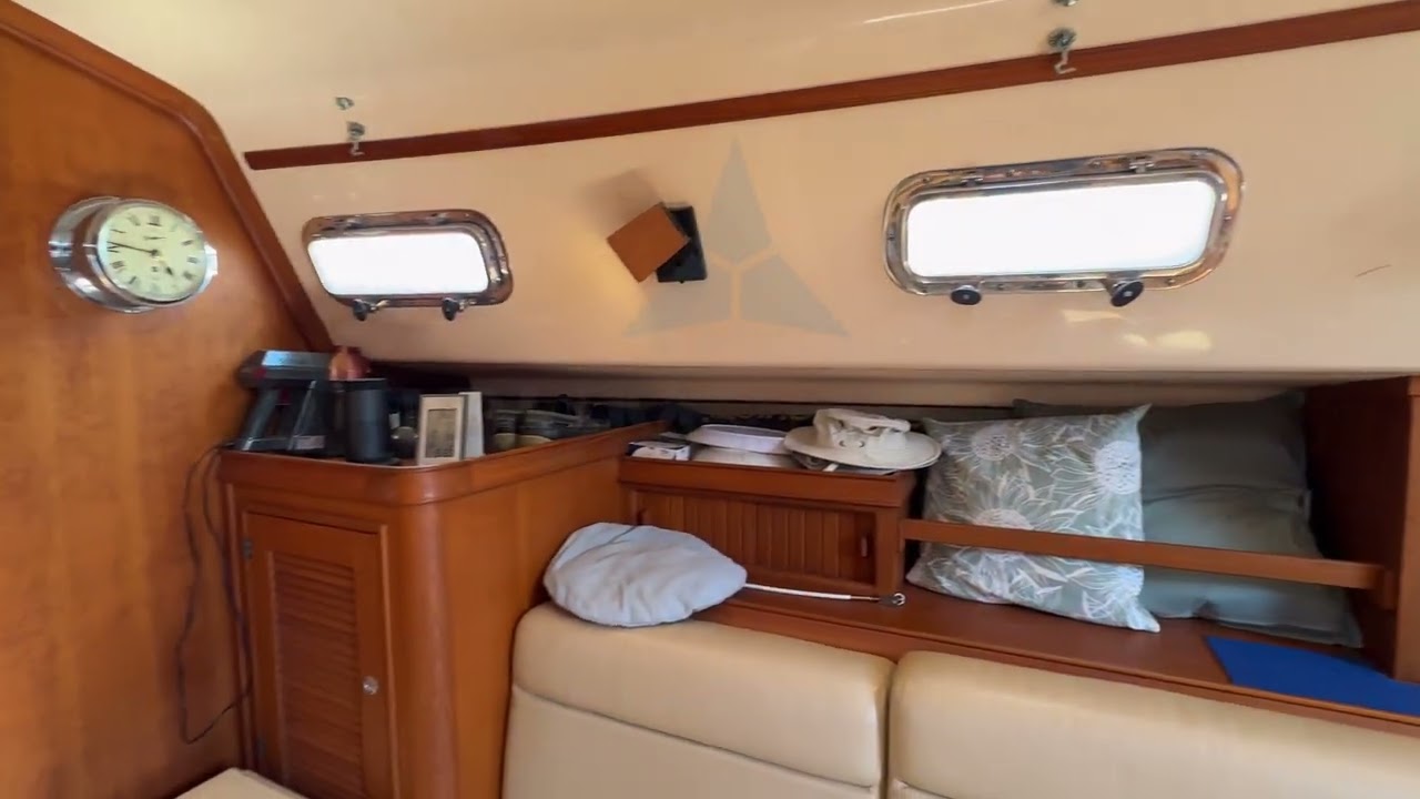 Island Packet 380