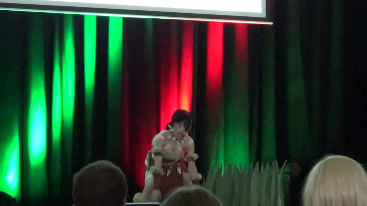NowJapan 2014 Nidalee cosplay performance