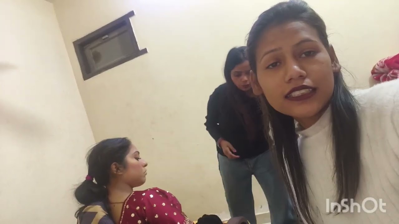 Morning m 6 bj nikal gyi thi ghar se #makeup  karna  bahut dur Ramdev chowk #narelaa 