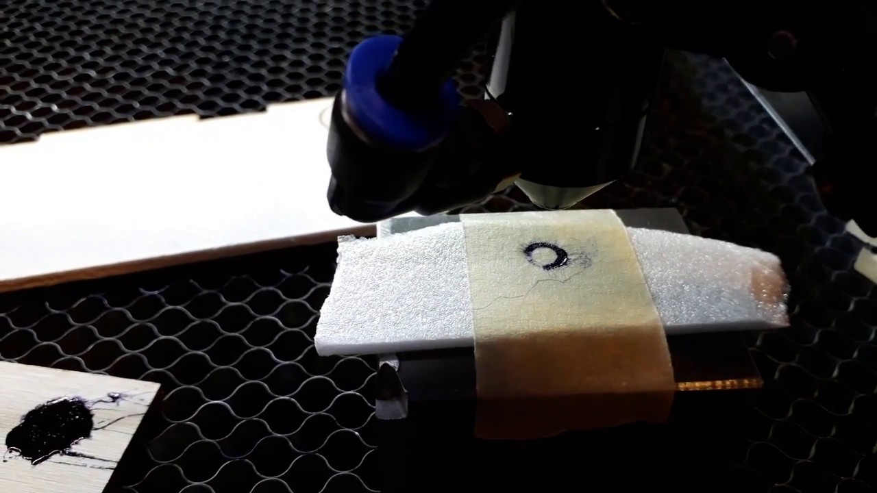 CONTROLLO ALLINEAMENTO ULTIMO SPECCHIO LASER CO2