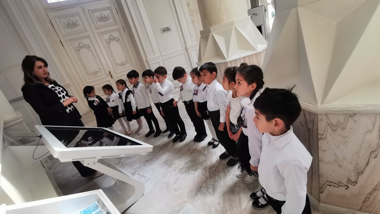 Gence seher 39 sayli korpeler evi usaq bagcasi Heyder Eliyevin 100 illiyi