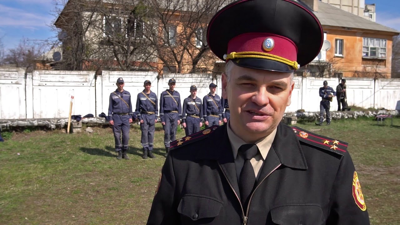 першокурсники відпрацювали дії по самогасінню