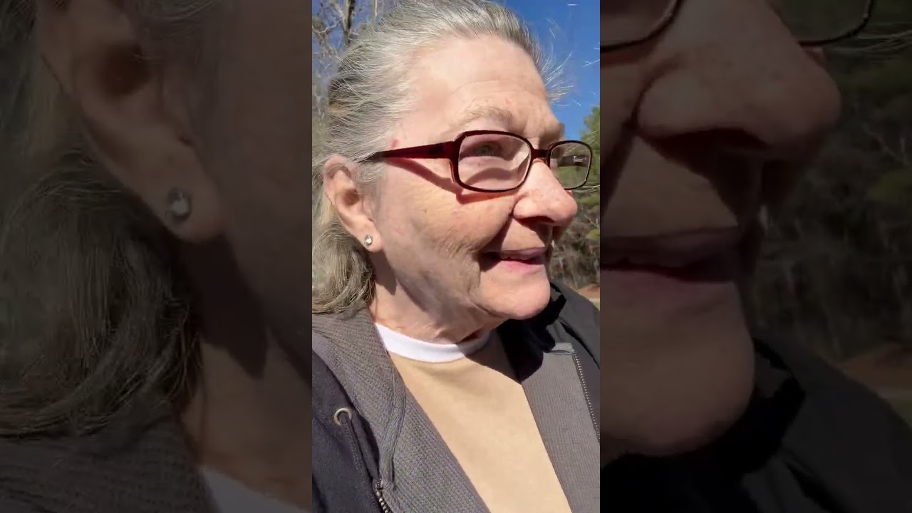 Grandma Rita walking outside 😯 Grandma Rita daily cooking Vlog 