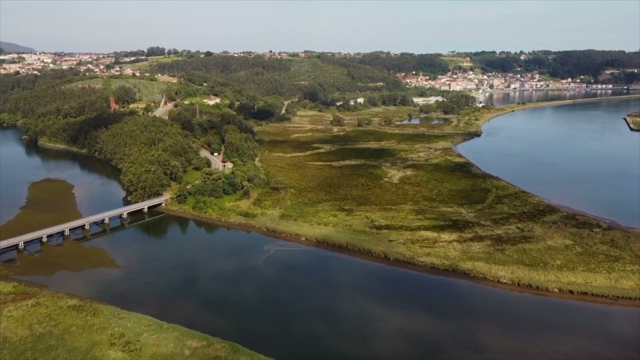 Asturias.Soto del Barco.Ría del Nalón.Castillo de San Martín.Palacio de la Magdalena.Somao.El Camino