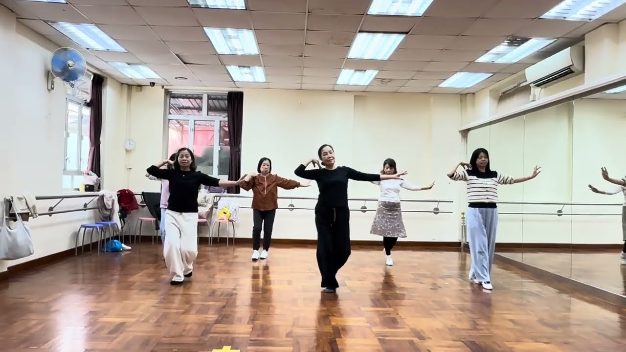 嫈舞坊 - 萍果香  ( 星期三泮涌班 ) (一)( 2026 - 01 - 07 )