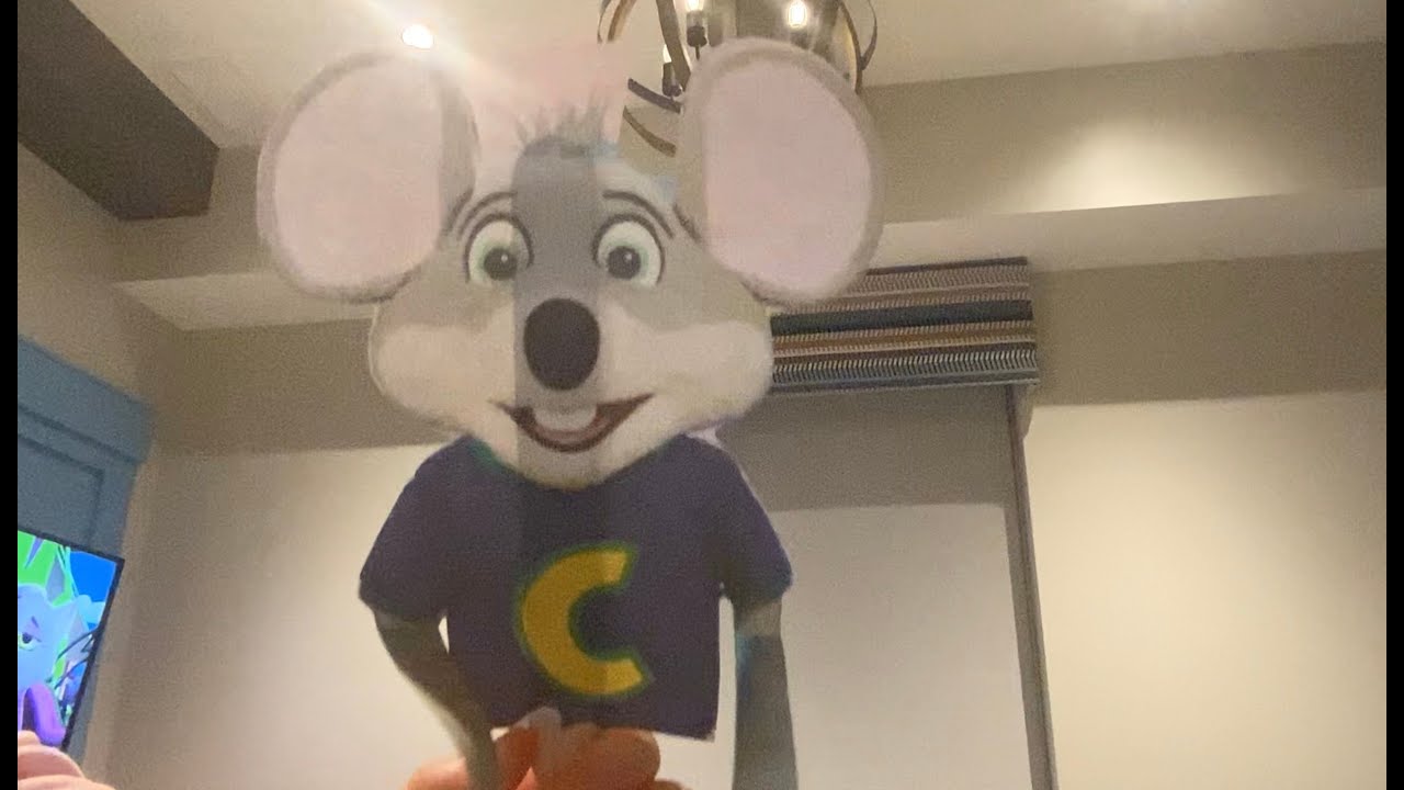 Chuck E. and Elmo say goodbye to Memphis, Tennessee