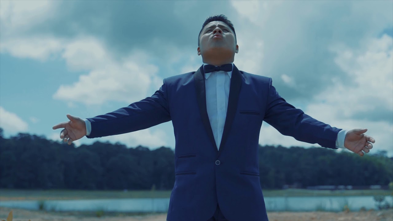 Santo Eres T&uacute; - ATHALIA