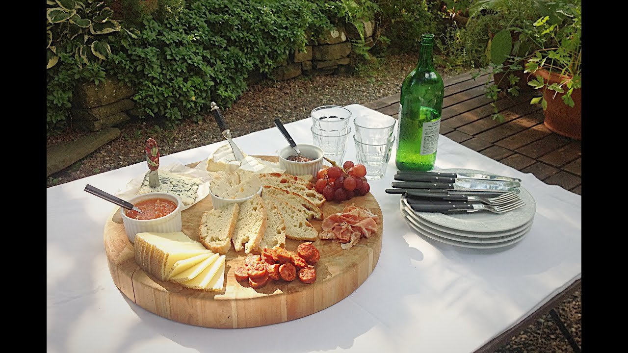 Episode 11 -  A VERY SPECIAL Cheese & Meat plate. Spanish Tomato Spread