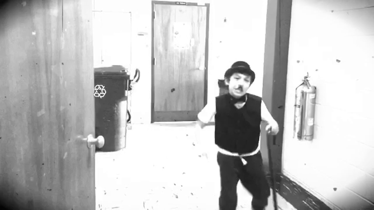 Film muet- Chaplin à la bibliothèque