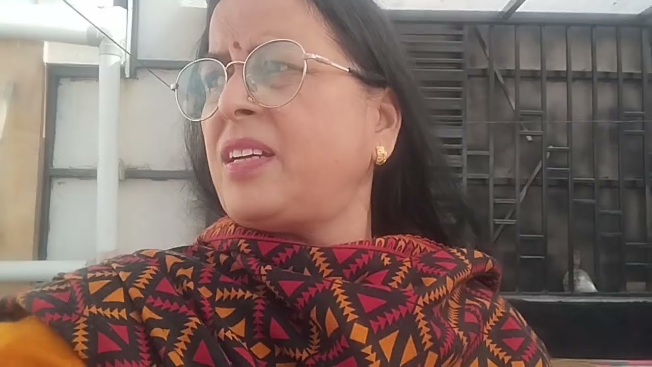 हम दोनों ने छत में बॉल खेली मजा आ गया #malti (lifestyle vlog)