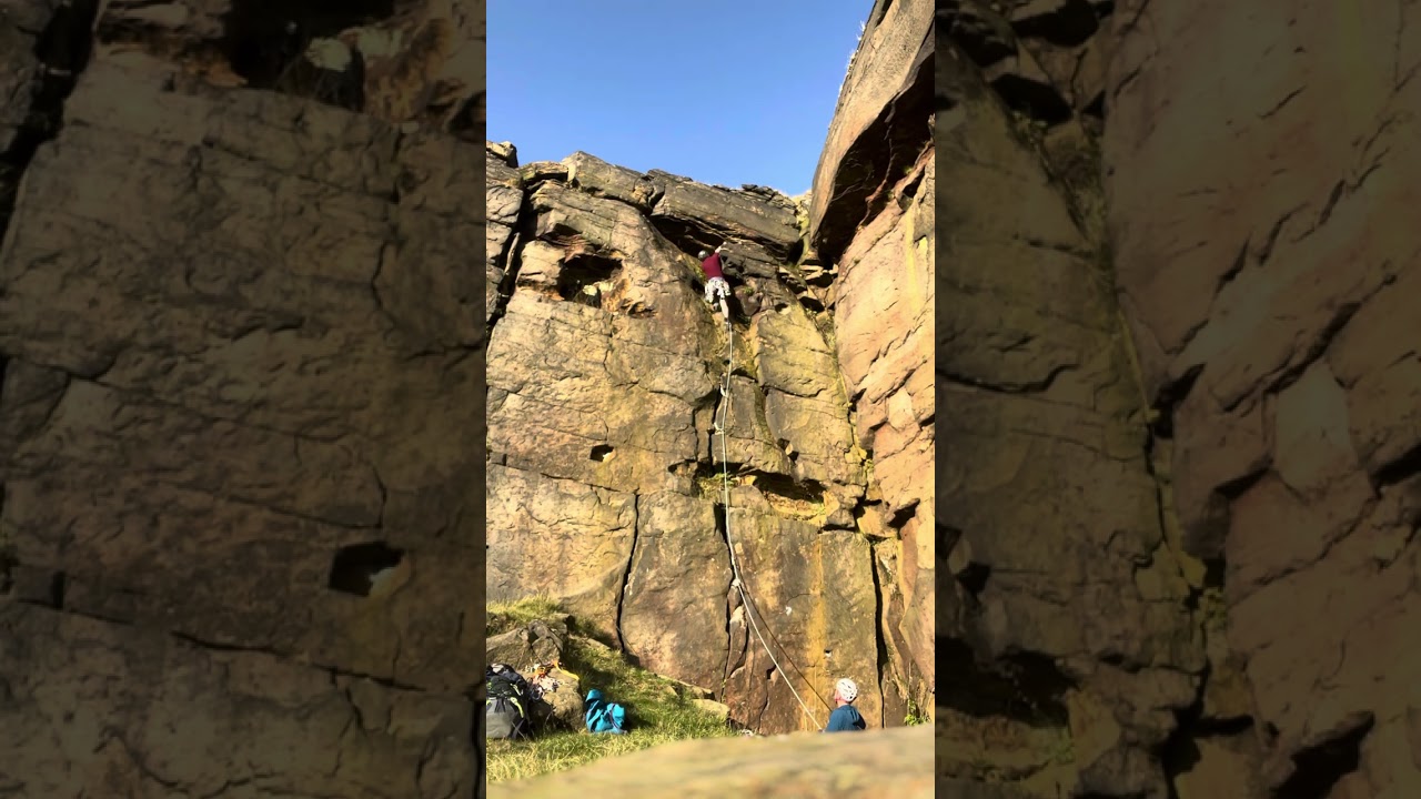 Boozer’s Way (HS 4b) at Pule Hill Rocks