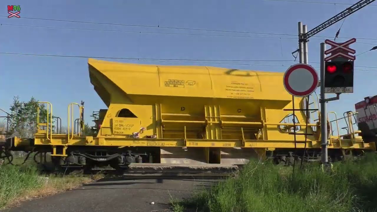 Železniční přejezd Všetaty #3 [P2785] - 9.5.2023 / Czech railroad crossing