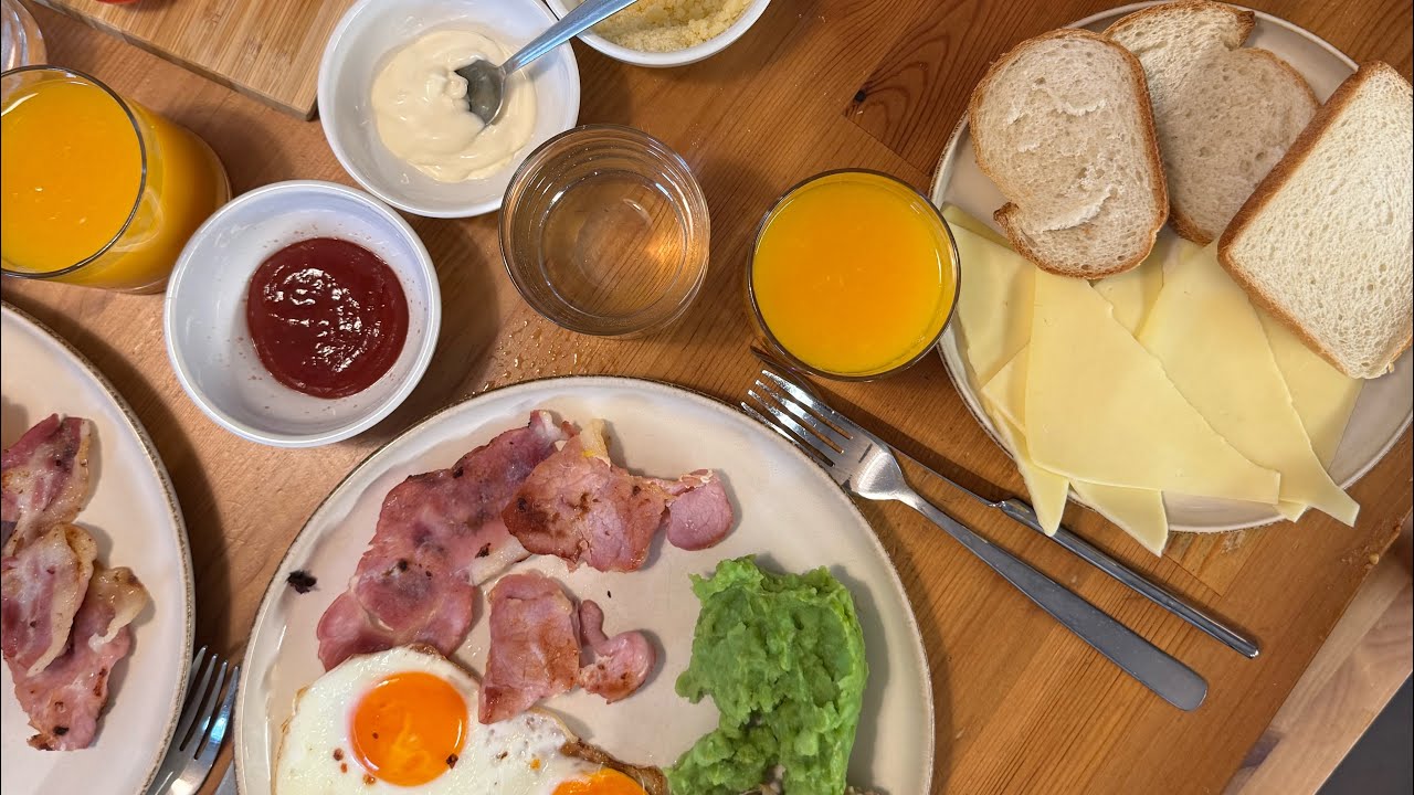I Tried Making a Full English Breakfast… in Switzerland... But With My Own Twist!