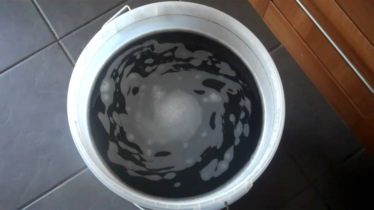 Simple Home Distilling - Degassing And Clearing The Wash.