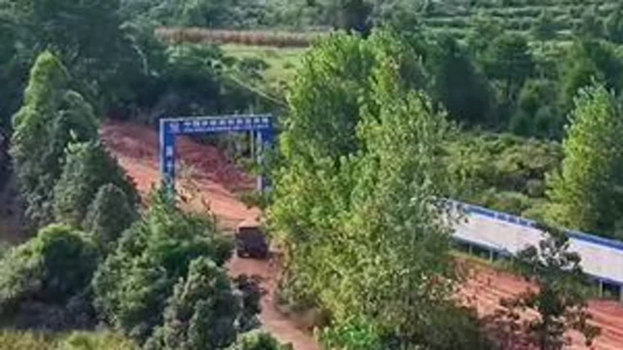最近评论区里很多粉丝说想看上坦公路的施工进度，今天它来了。#航拍最美家乡 #第一视角 #家乡的变化 #原创视频 #上坦公路