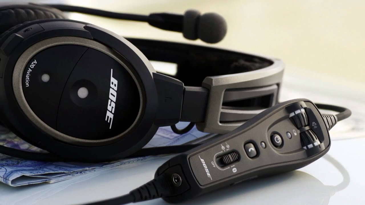 Bose&reg; A20&trade; Aviation Headset (The Pilot Shop)