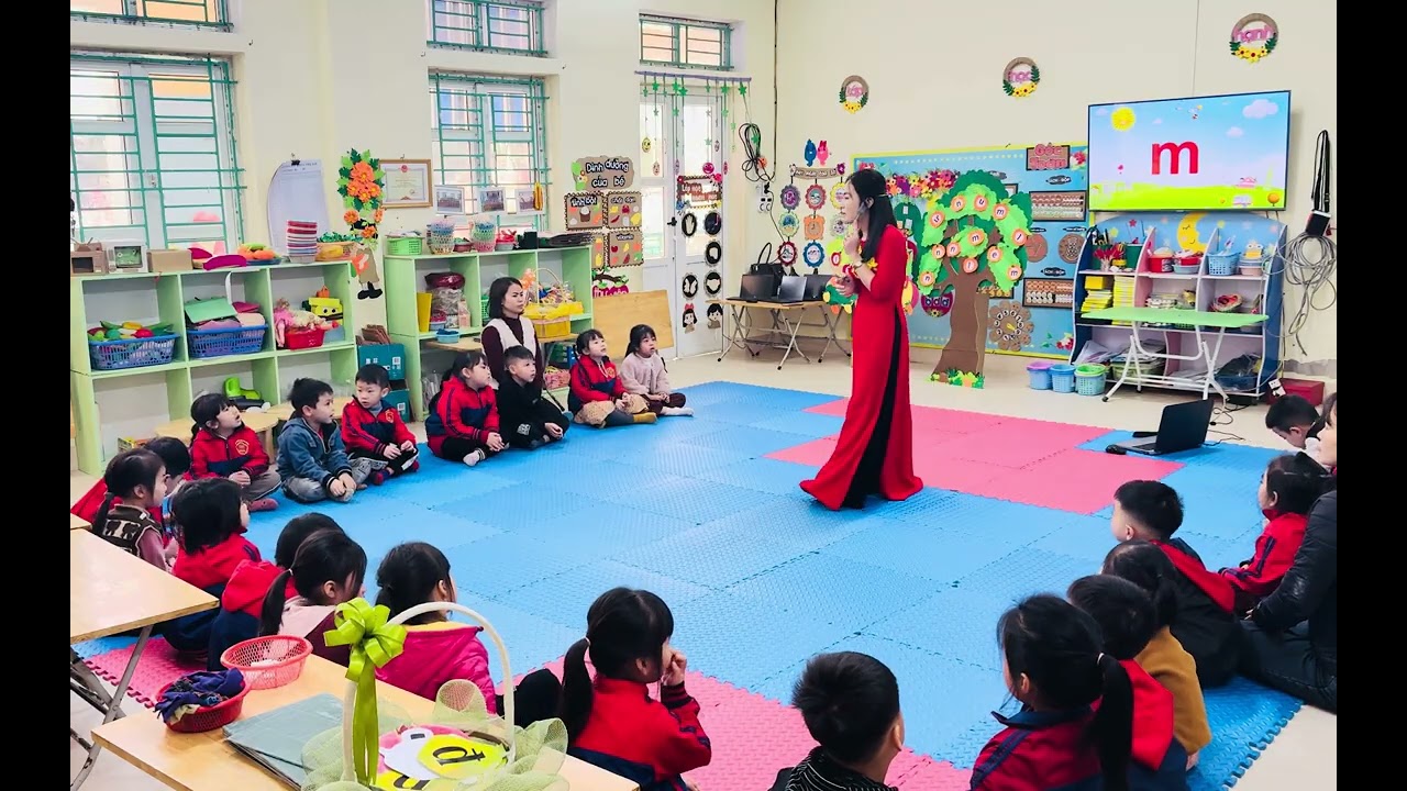 Bé làm quen chữ cái m, n, l