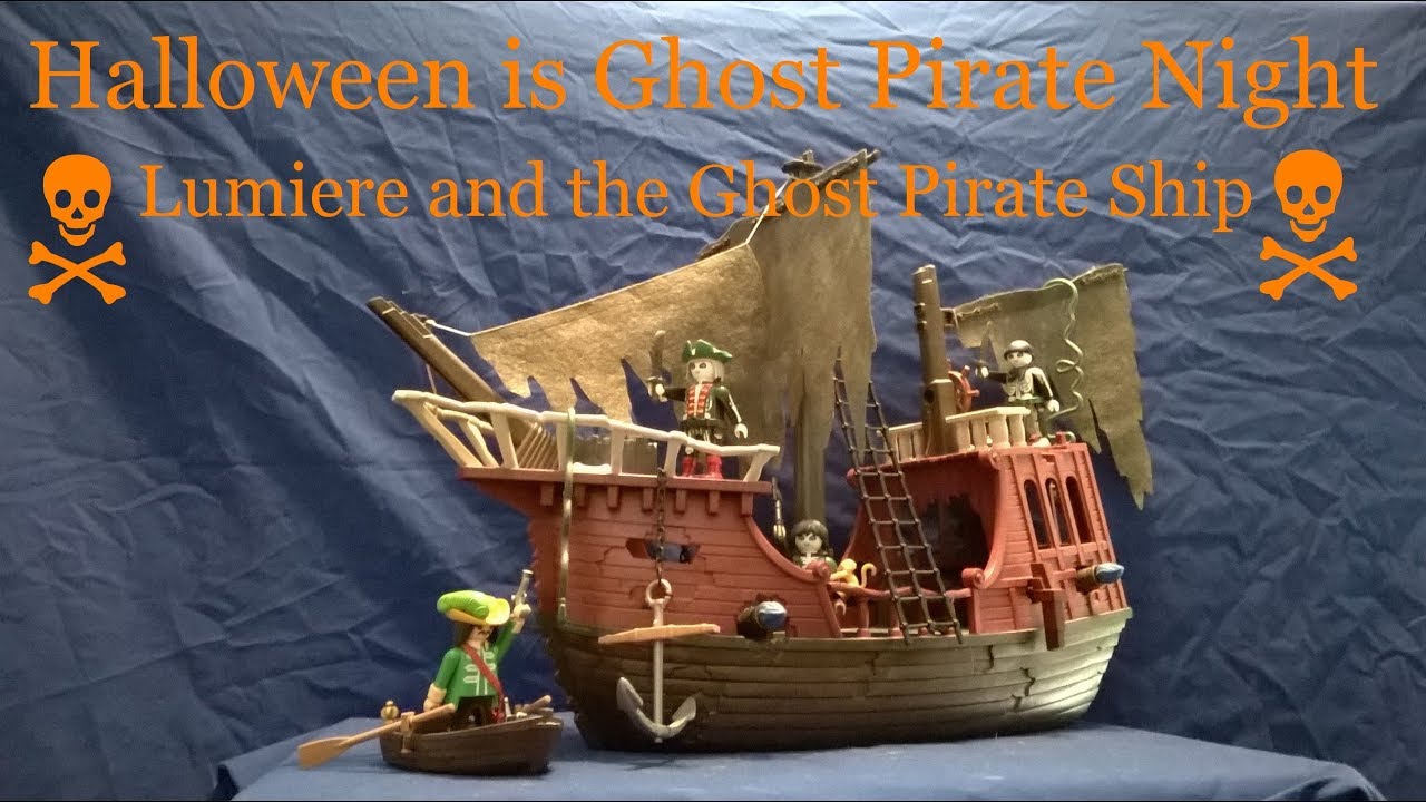 Playmobil Pirates: Halloween is Ghost Pirate Night - Lumiere and the Ghost Pirate Ship