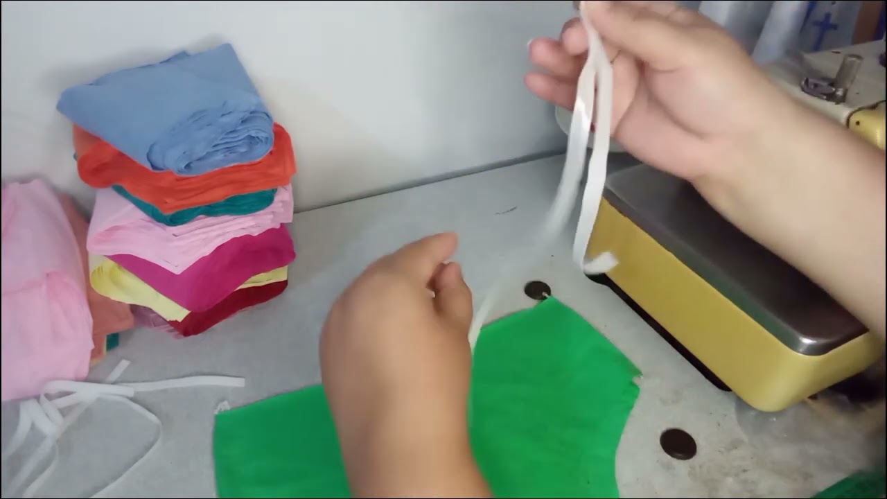 CALCINHA INFANTIL COM ELASTICO REBATIDO.