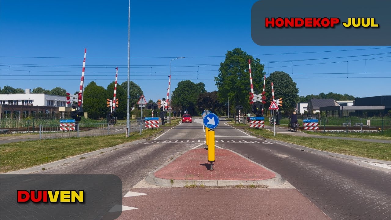 Duiven spoorwegovergang/railroad crossing (NL)