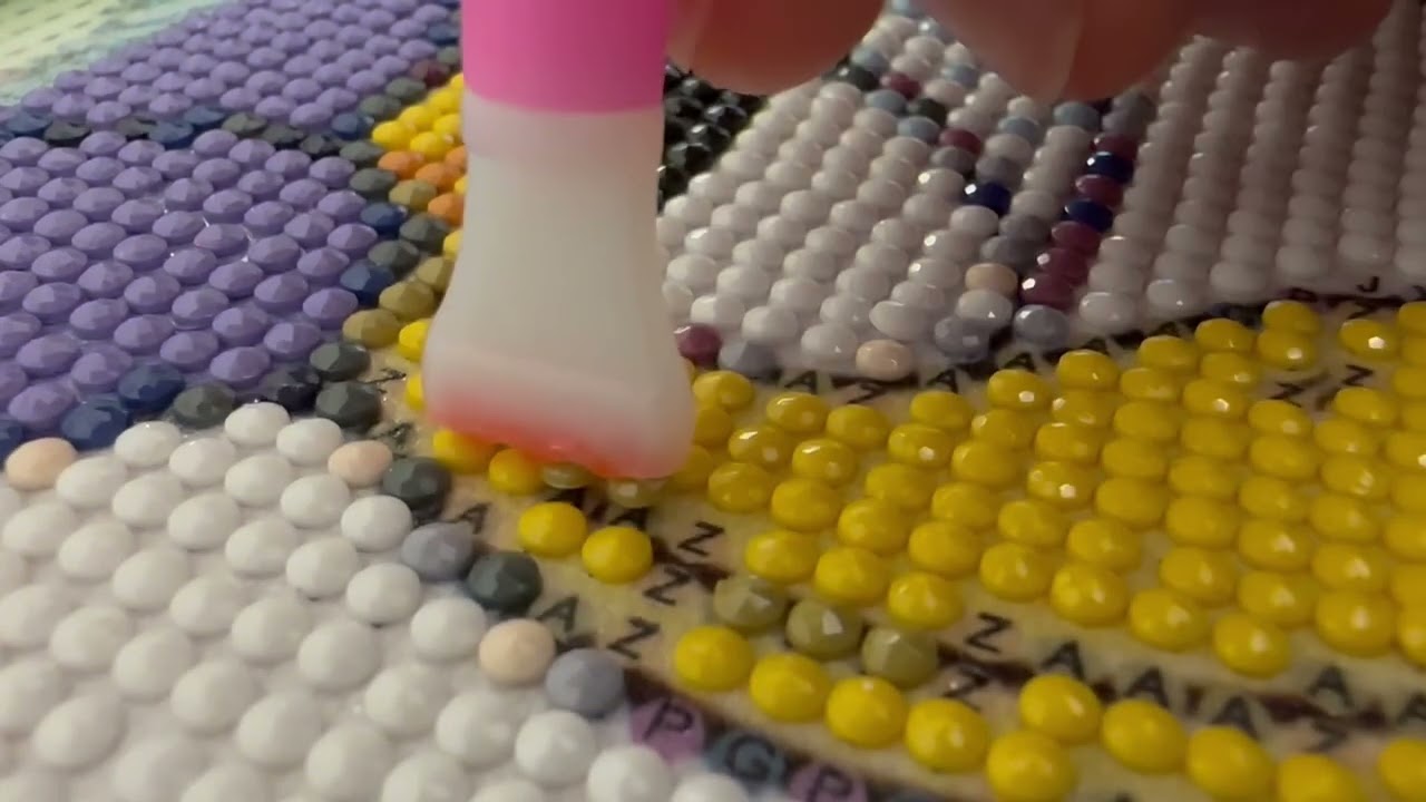 ASMR Diamond Mosaic: Relaxing with Mickey Mouse and his friends - The creative process of art