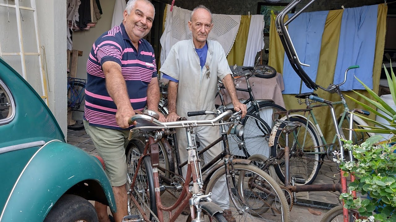 As incríveis bicicletas antigas do meu amigo Sr. Neguinho .