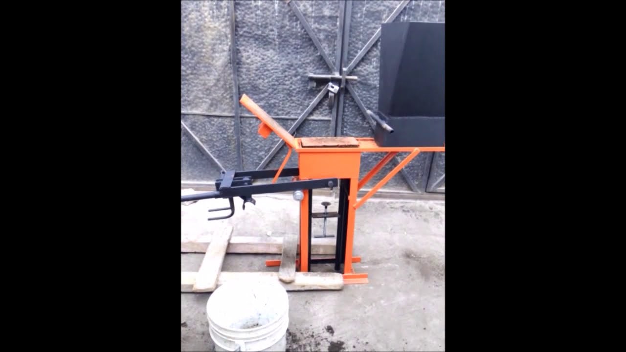 Maquina Adobera Manual (Convierte la Tierra en dinero)