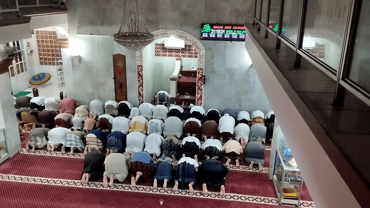 Sholat Taraweh Malam ke-16 1446 H