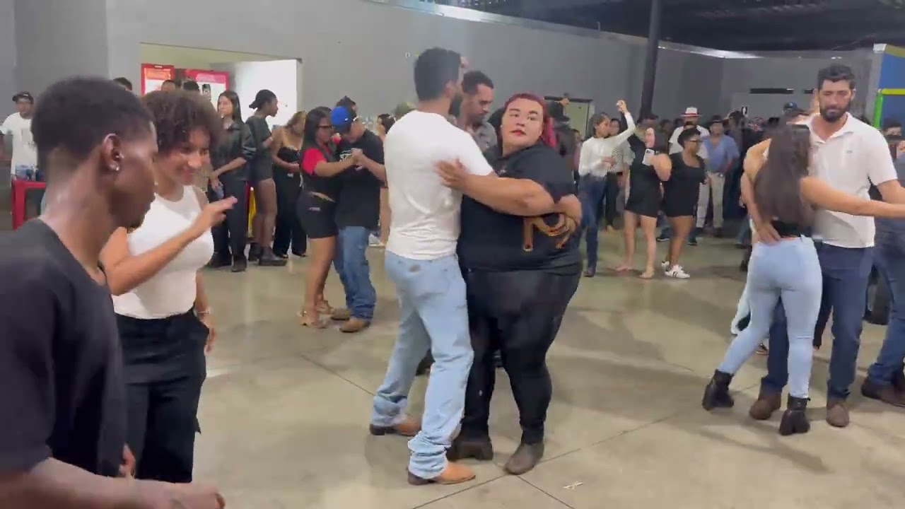 A Noite em Que o Forró Tomou Conta da Pista 🕺🏻