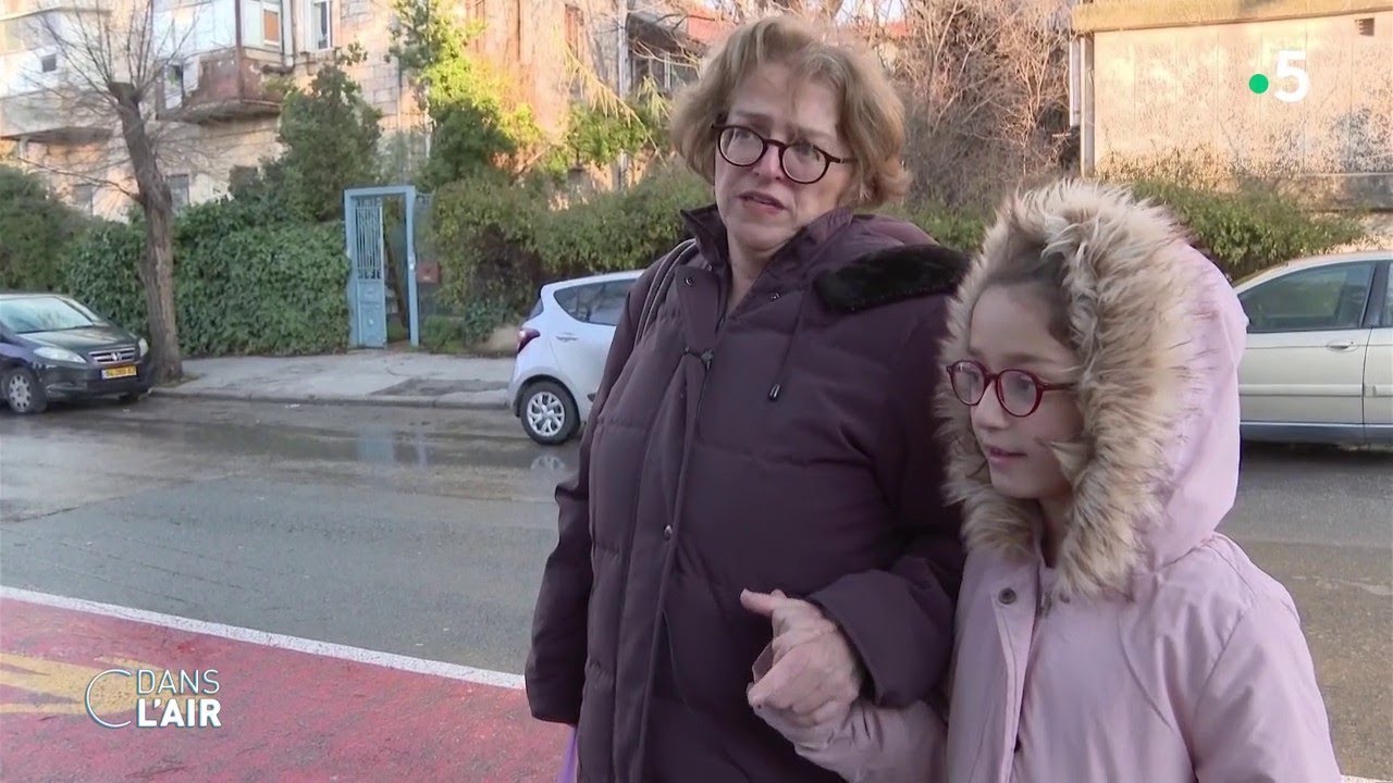 Faire son Alyah : le retour des Juifs de France en Terre d’Israël - Reportage #cdanslair 23.01.2020