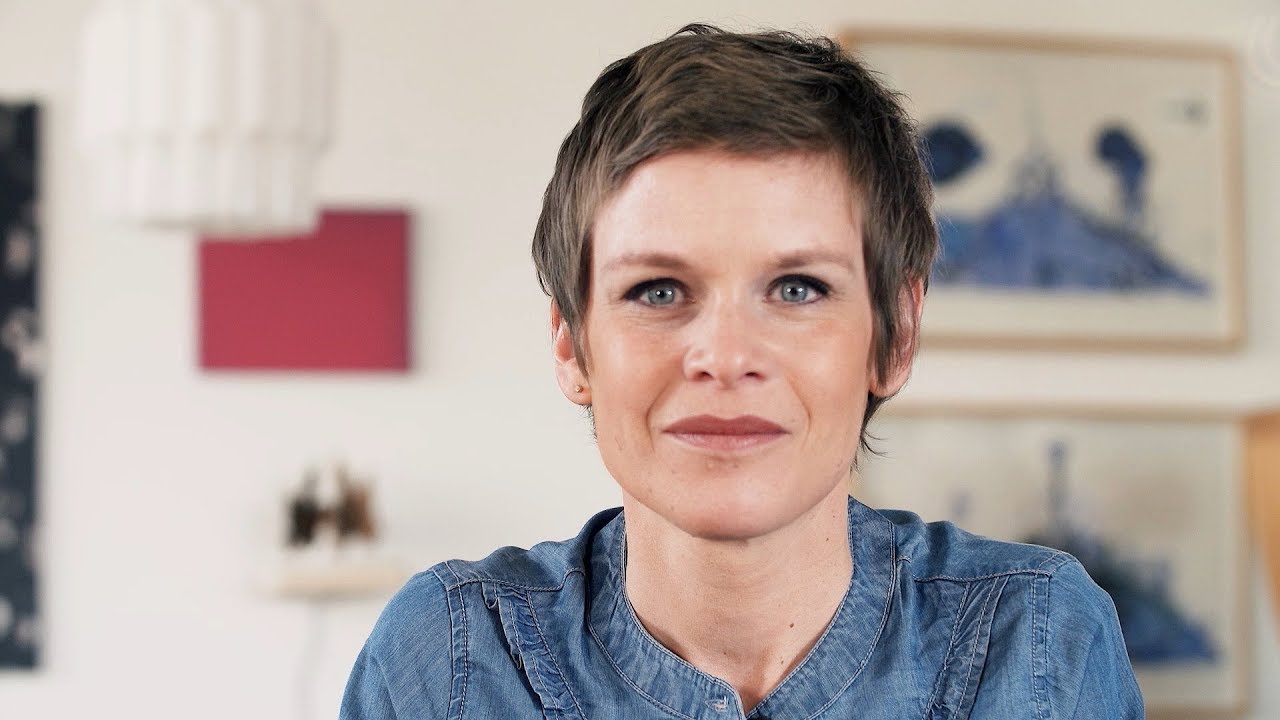 Sandra Boner bastelt mit Wäscheklammer