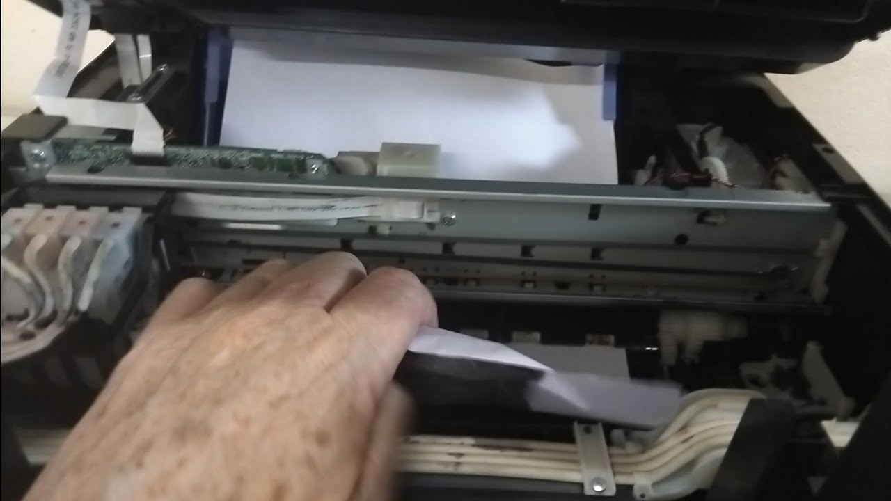 Veja como fazer quando o papel rasga dentro da sua impressora L3150 L3110?