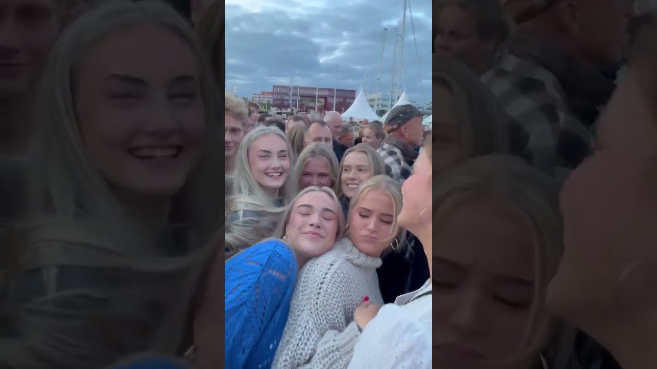 Норвегия красивые и веселые норвежские девушки концерт в порту Саннеса 3