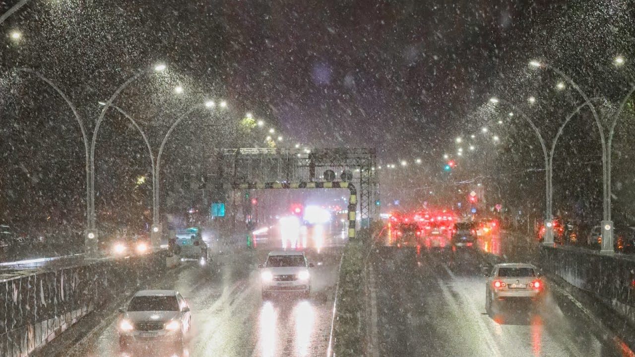 Ninge in Bucuresti - Snowing in Bucharest 2023
