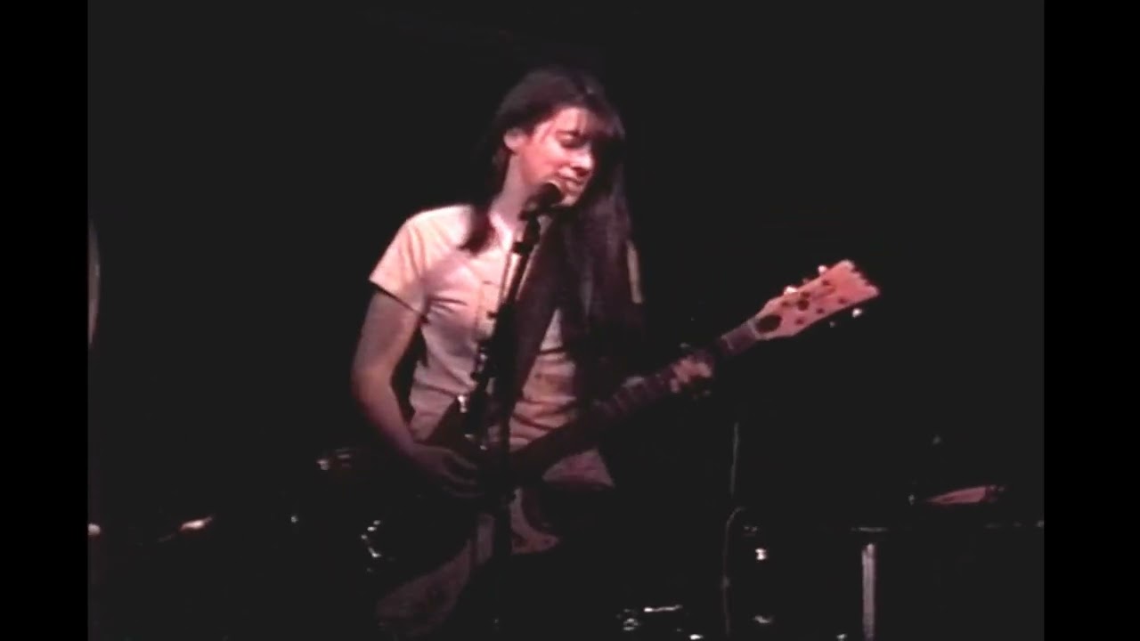 Broken Girl - live @ Van Gogh's Ear, Guelph, ON Feb 27, 1996