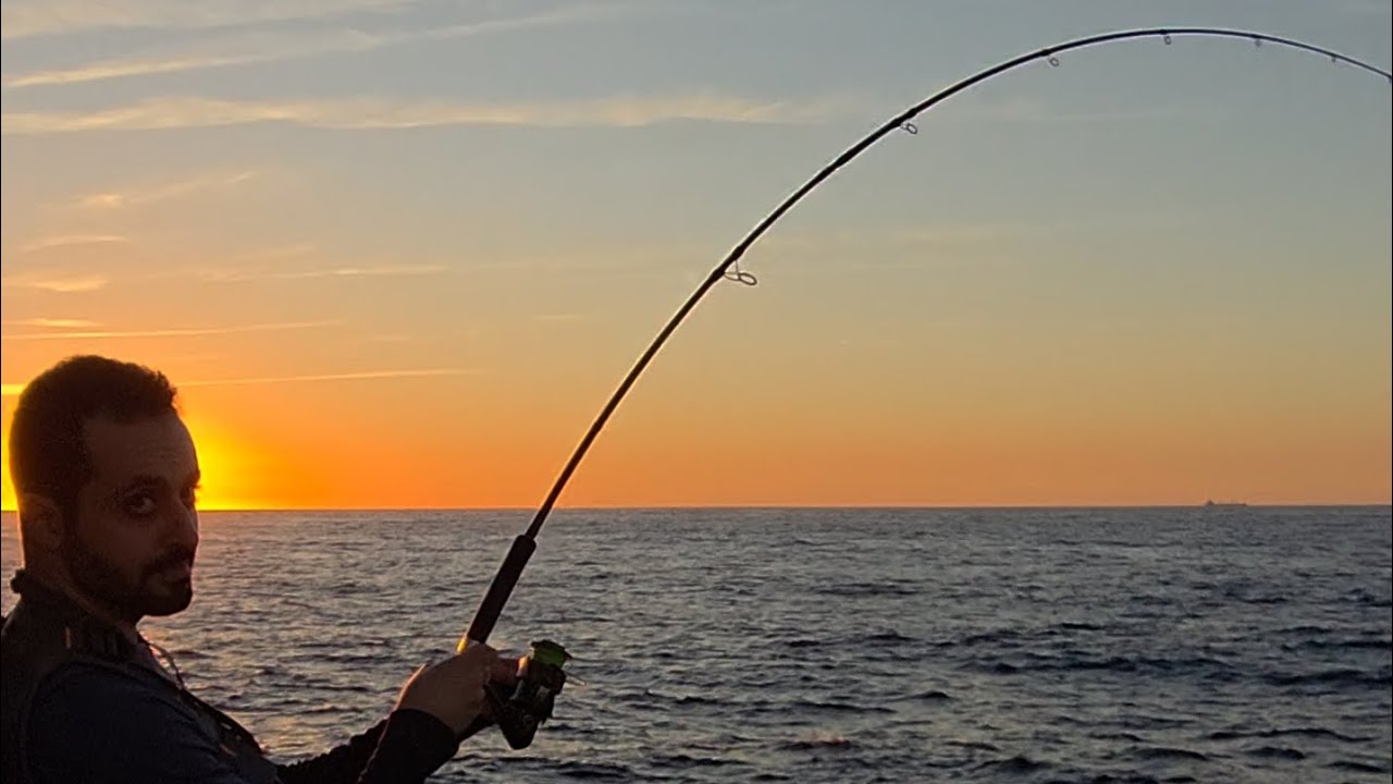 P&ecirc;che Extr&ecirc;me au Bord de Mer 🌊 | Shore Jigging Tanger، الصيد بتقنية السبينينغ بطنجة، Lurekiller