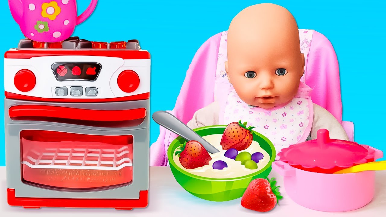 Baby Annabell auf Deutsch. Mittagessen fürs Baby. Baby Born Video für Kinder